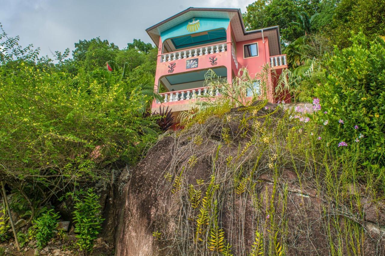 Les Elles Guesthouse Self Catering Baie Lazare  Eksteriør billede